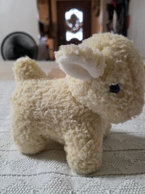 vintage Bantam musical lamb